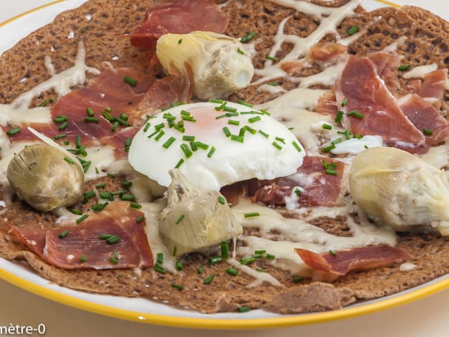 Galette jambon, artichaut, emmental, oeuf