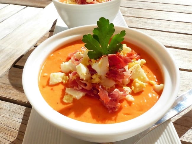 Salmorejo soupe froide andalouse épaisse et onctueuse