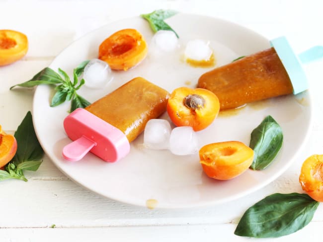 Esquimaux aux abricots et basilic (popsicles)