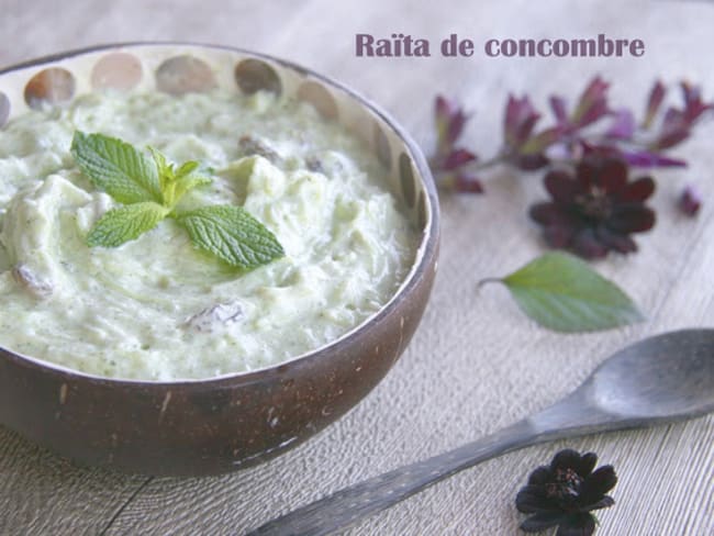 Raïta de concombre végétalien