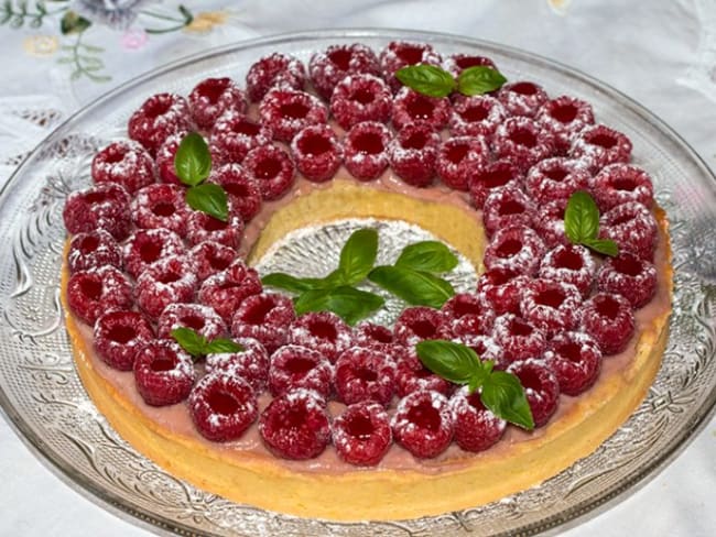 Tarte couronne aux framboises