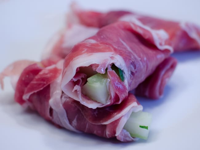 Nems de jambon de Parme, au concombre et à la menthe fraîche