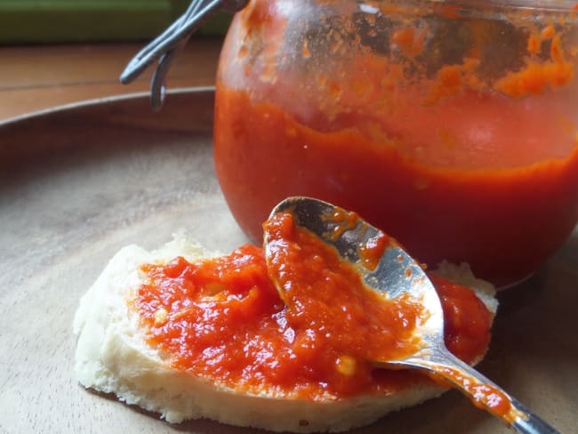 Ajvar, sauce serbe aux poivrons rôtis