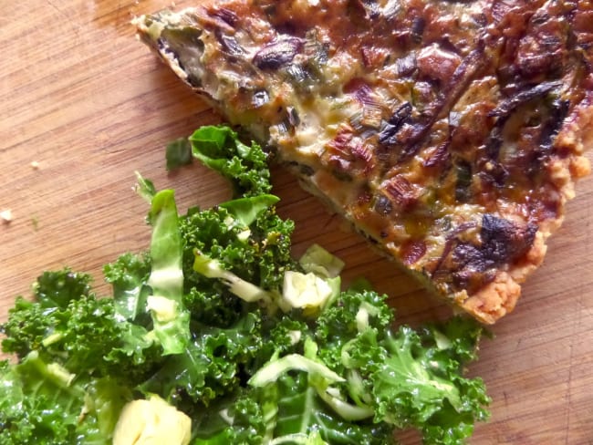 Quiche aux poireaux et champignons, croute au parmesan