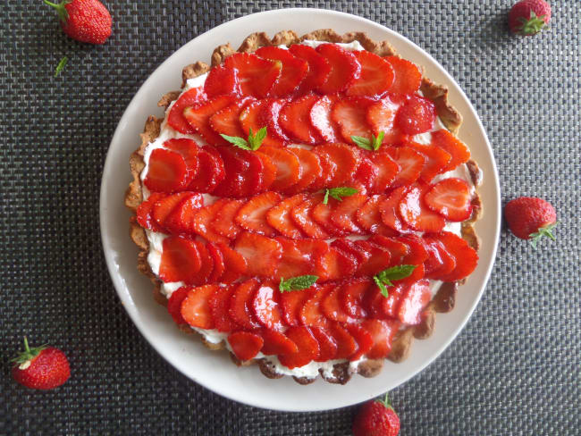 Tarte aux pistaches, citron grillé et fraises