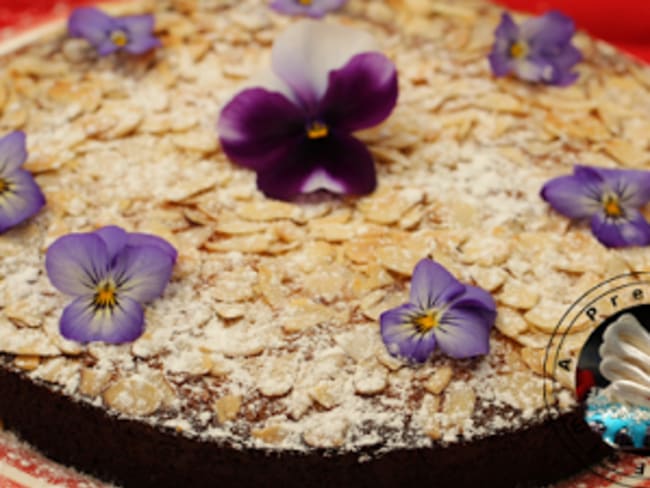 Gâteau aux pommes et amandes sans farine en vidéo