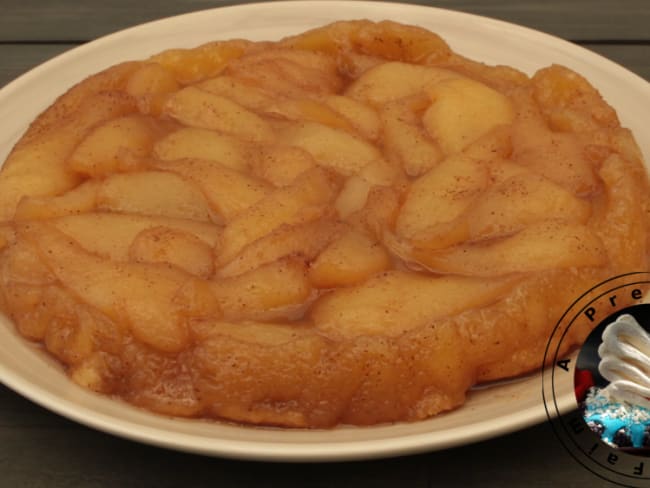 Tarte tatin aux poires et aux épices en vidéo