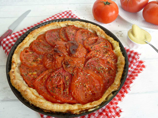 Tarte salée simple et rapide à la tomate et moutarde