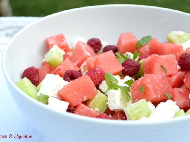 Salade d’été pastèque, framboises, concombre, feta