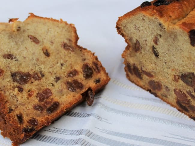 Cake facile à la banane et aux raisins secs