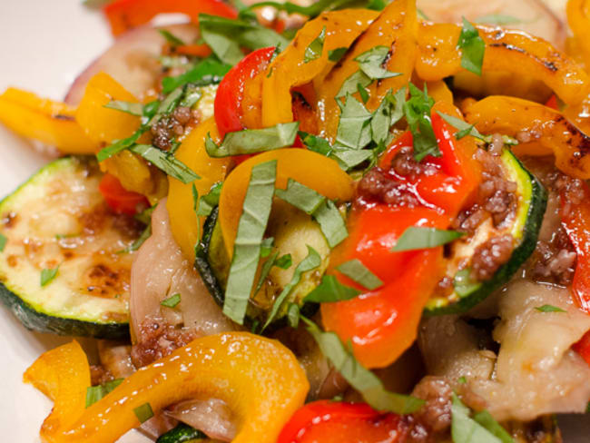 Salade de légumes grillés au vinaigre balsamique à la framboise