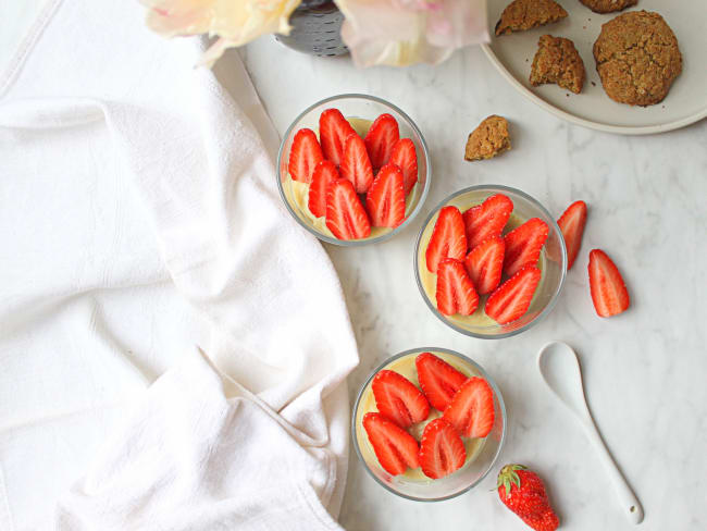 Parfaits quinoa, crème pâtissière et fraises Gariguettes