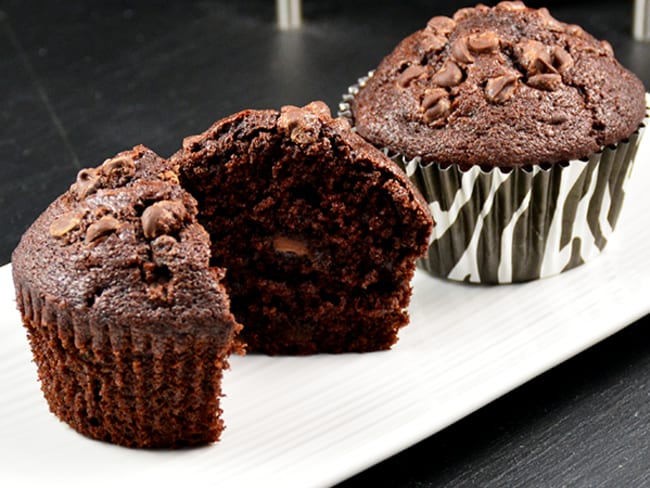 Muffins double chocolat avec pépites de chocolat