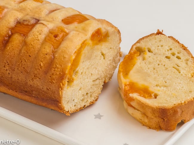 Gâteau du matin aux abricots et à la vanille