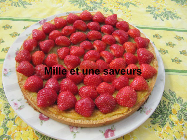 Tarte aux fraises et à la rhubarbe