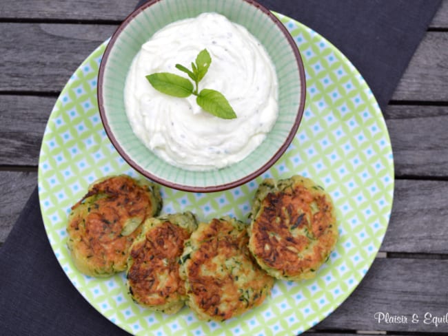 Galettes de courgettes et sa crème de feta