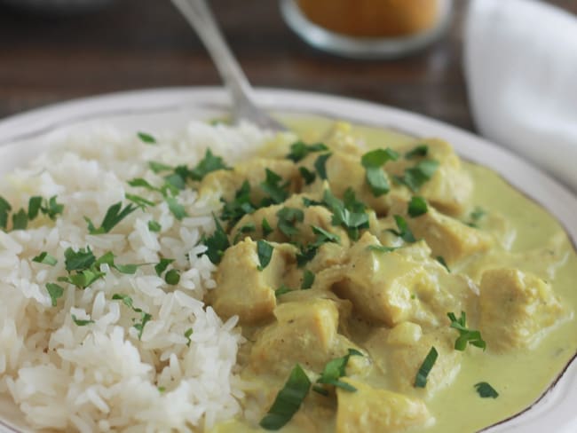 Poulet au curry et lait de coco