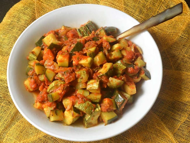 Courgettes à la tomate