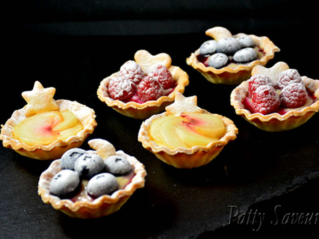 Mini Tartelettes aux Pêches et Fruits Rouges