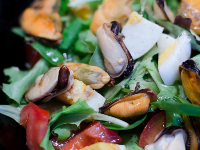 Salade de crudités aux moules