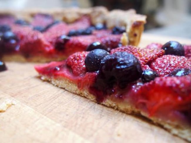 Tarte aux fraises et aux myrtilles