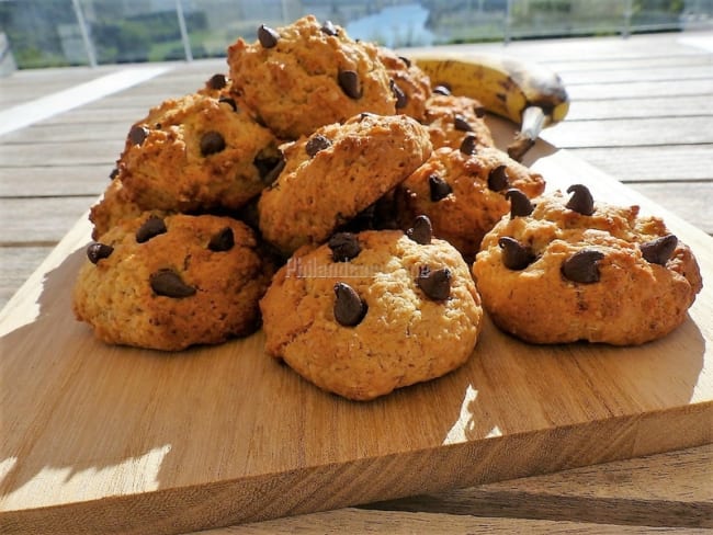 Petits gâteaux moelleux à la banane et aux pépites de chocolat