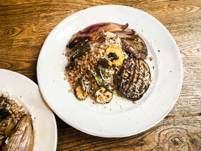 Farro aux légumes grillés comme en Italie