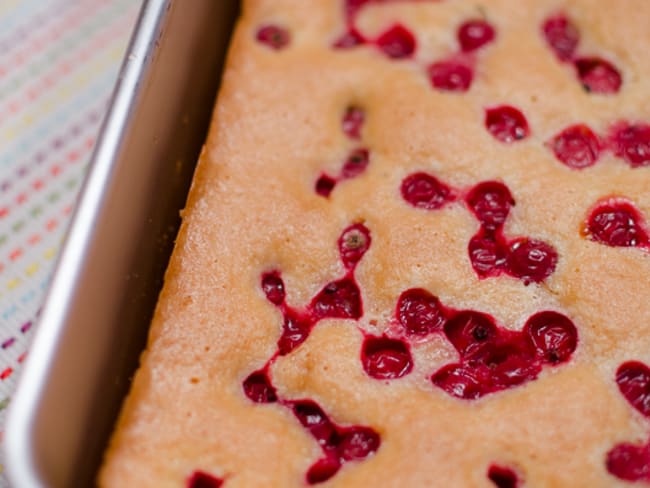 Moelleux aux amandes et aux groseilles