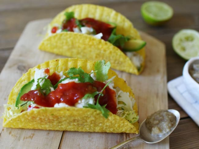 Tacos original au poisson, à l'avocat et à l'aubergine