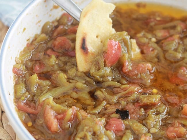 Ifelfel s'zith (salade de poivrons kabyle)