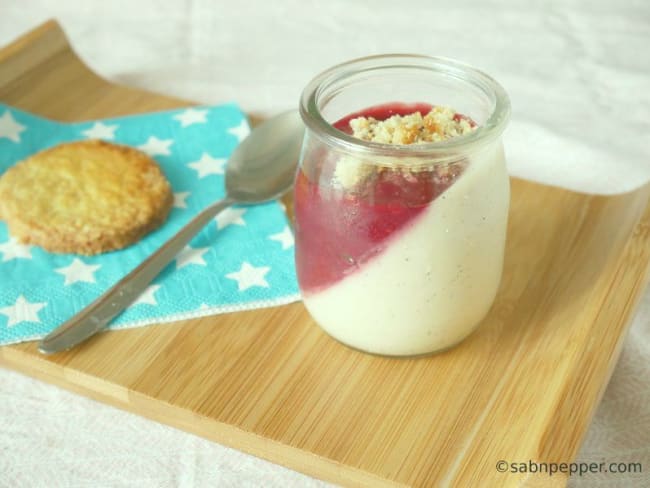 Panna cotta à l'agar agar : vanille et framboise