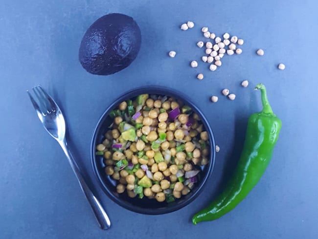 Salade de pois chiches à l'avocat et au cumin