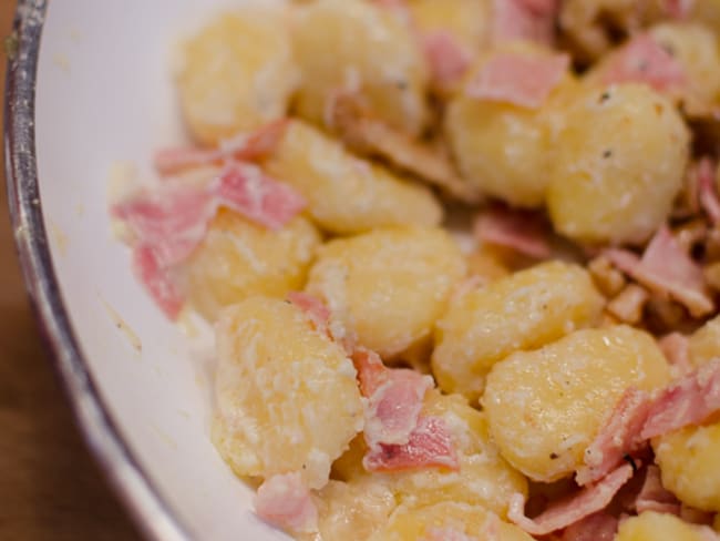 Gnocchi au jambon blanc et aux noix