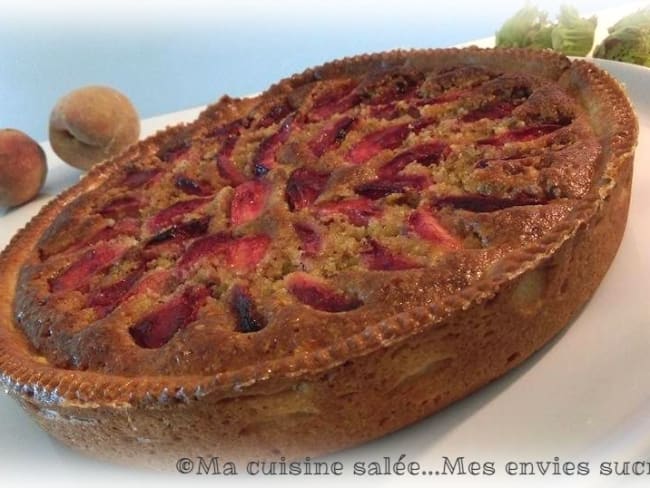 Tarte pêches de vigne, noisettes et pâte sablée amandes