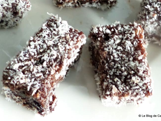 Lamington australien : un gâteau chocolat et noix de coco