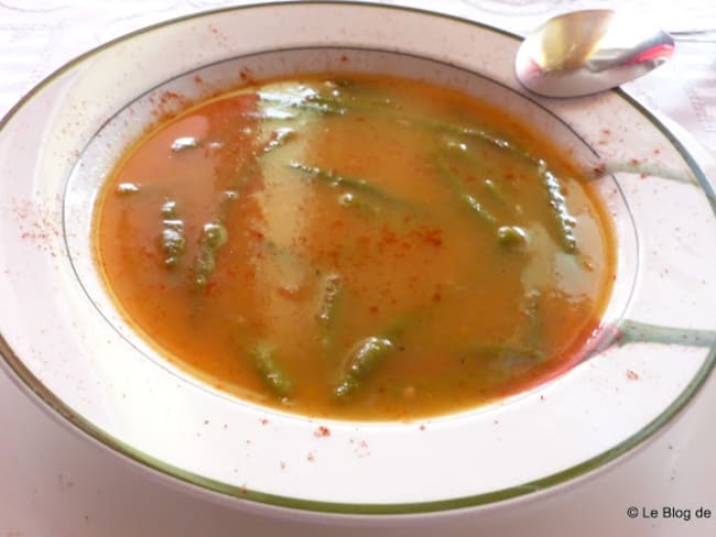 Sopa de Feijão Verde - Soupe aux haricots verts du Mozambique.