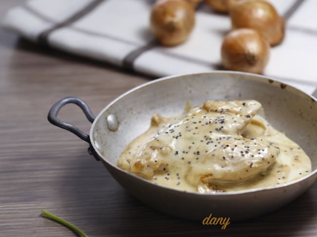 Filet de poulet à la crème de moutarde et au miel