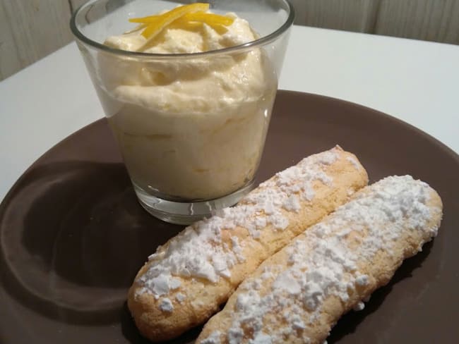 Mousse au citron et biscuits cuillers maison