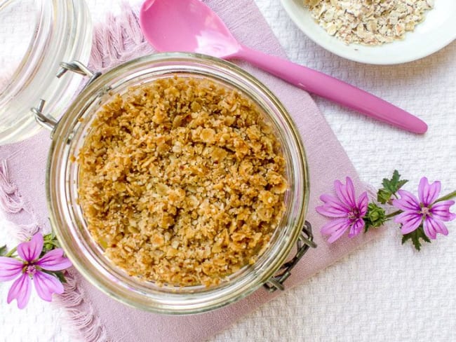 Crumble courgette vegan aux tomates confites et thym