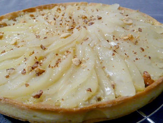 Tarte aux noisettes et aux poires