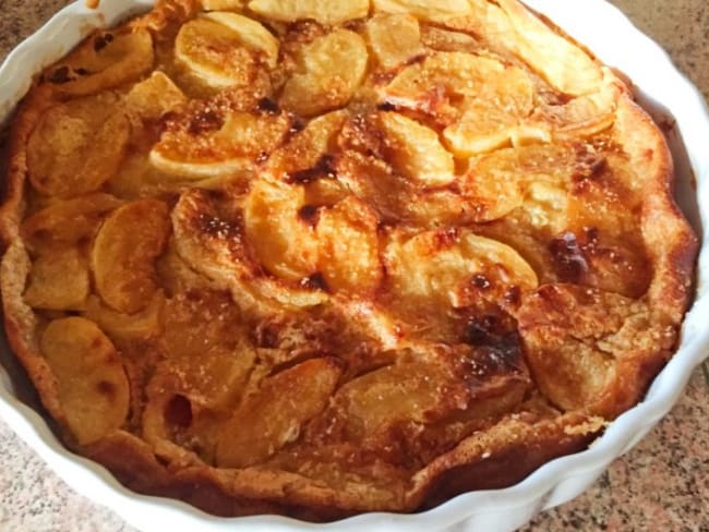 Clafoutis aux pommes et au beurre salé