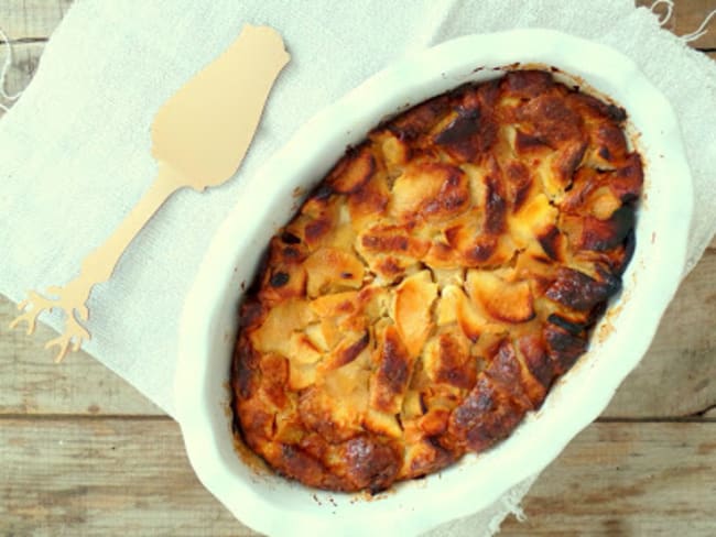 Pudding de croissants aux pommes et sirop d'érable