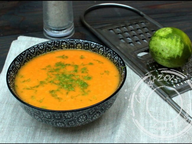 Soupe acidulée à la courge butternut aux saveurs asiatiques