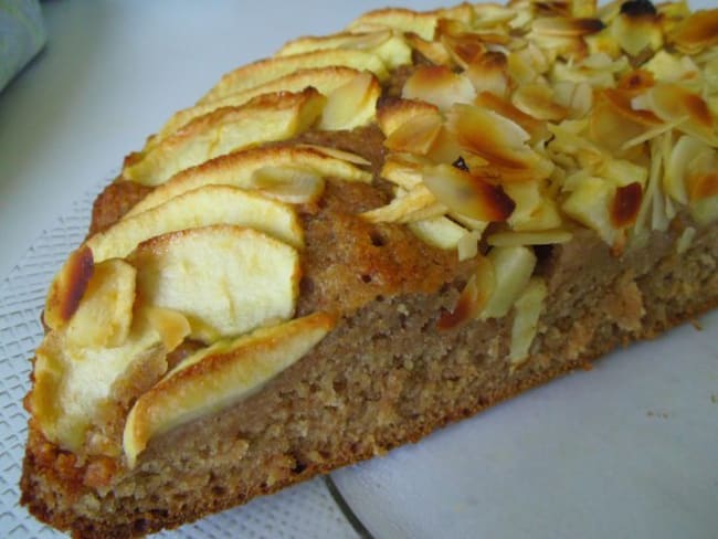 Moelleux vegan aux pommes amandes et dattes