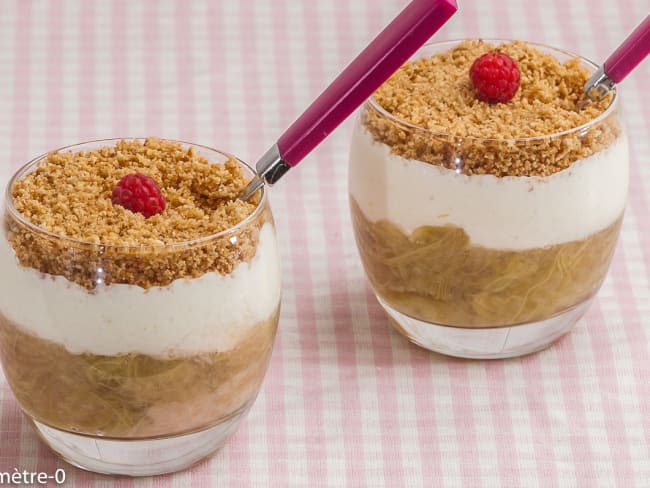 Verrine à la rhubarbe et au fromage frais