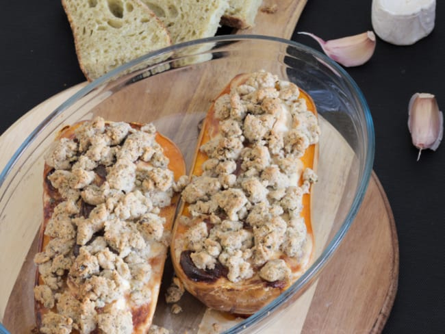 La butternut farcie au chèvre et son crumble à la noisette