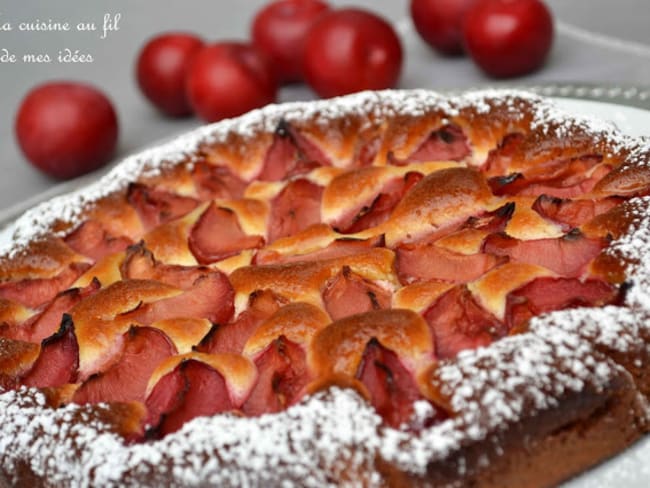 Gâteau quatre-quart aux prunes rouges