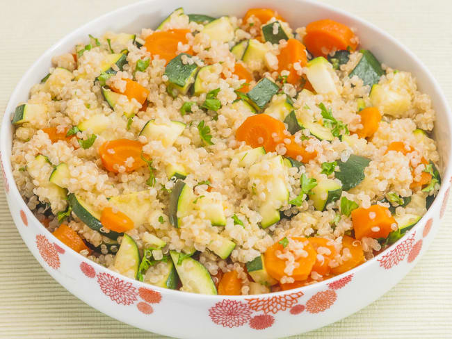 Salade veggie de quinoa aux carottes et courgettes