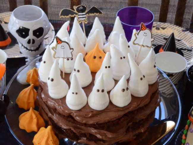 Gâteau moelleux au chocolat aux couleurs d’Halloween