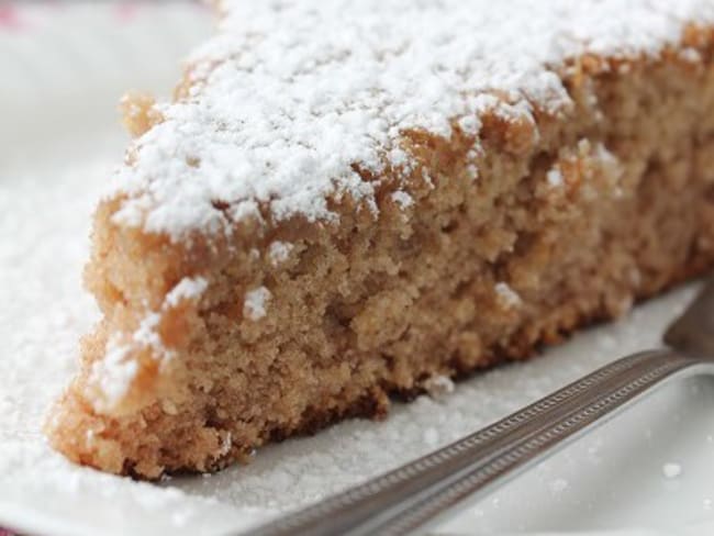 Gâteau aux dattes et fleur d'oranger